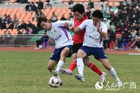 老虎机设计心理学：按钮反馈为何比画面更重要？（从心理学视角看老虎机：为何按键反馈比视觉效果更关键？）