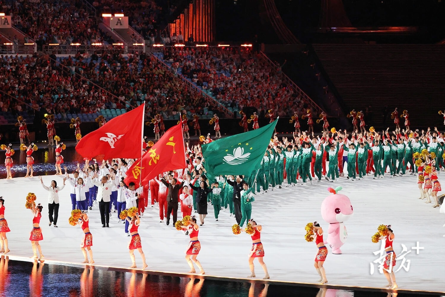 雷霆60胜追平队史纪录，亚历山大独撑得分王